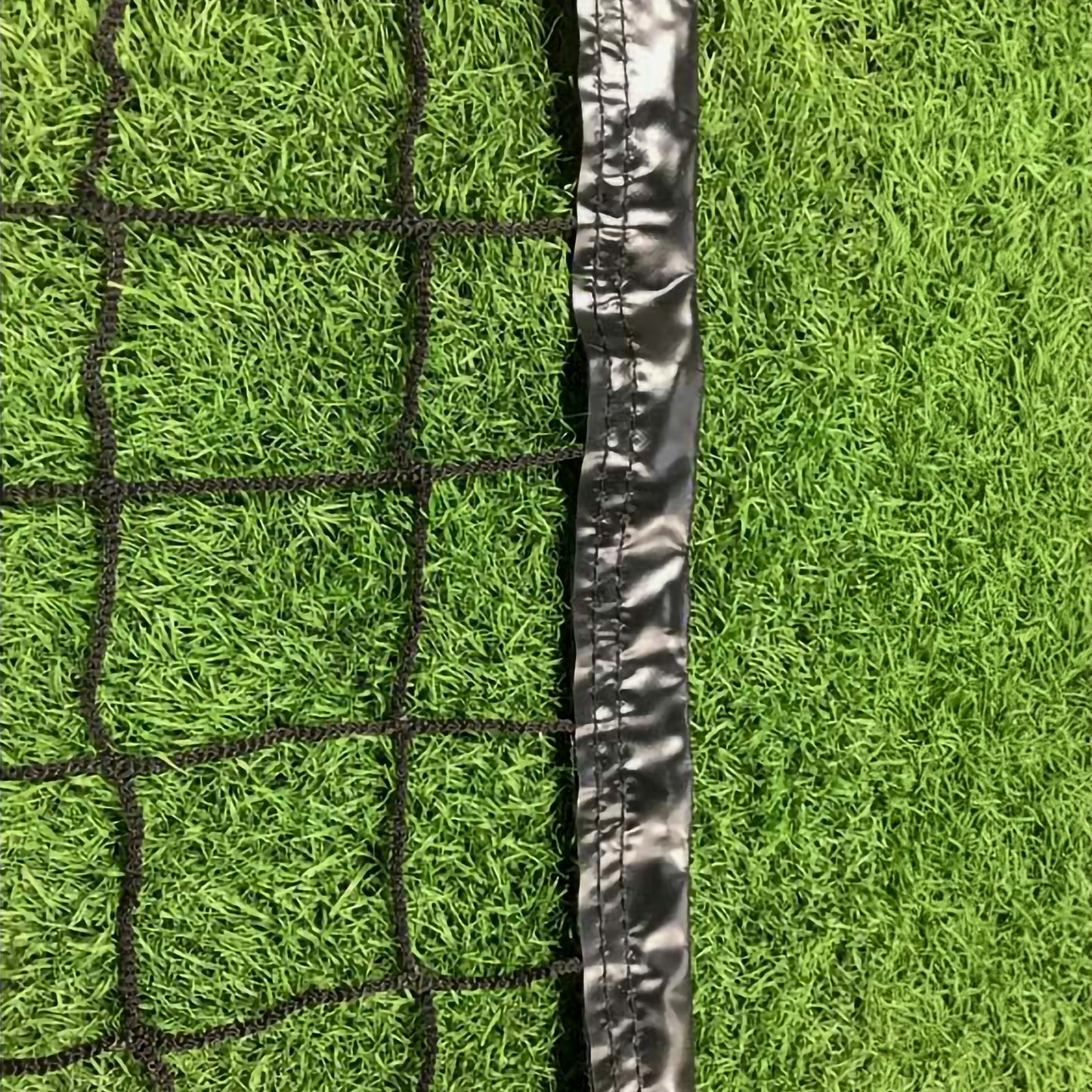 Mesh 10 x 10 Divider net with tape bound borders.