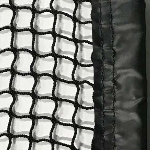 7.8 Mesh golf net with tape border.