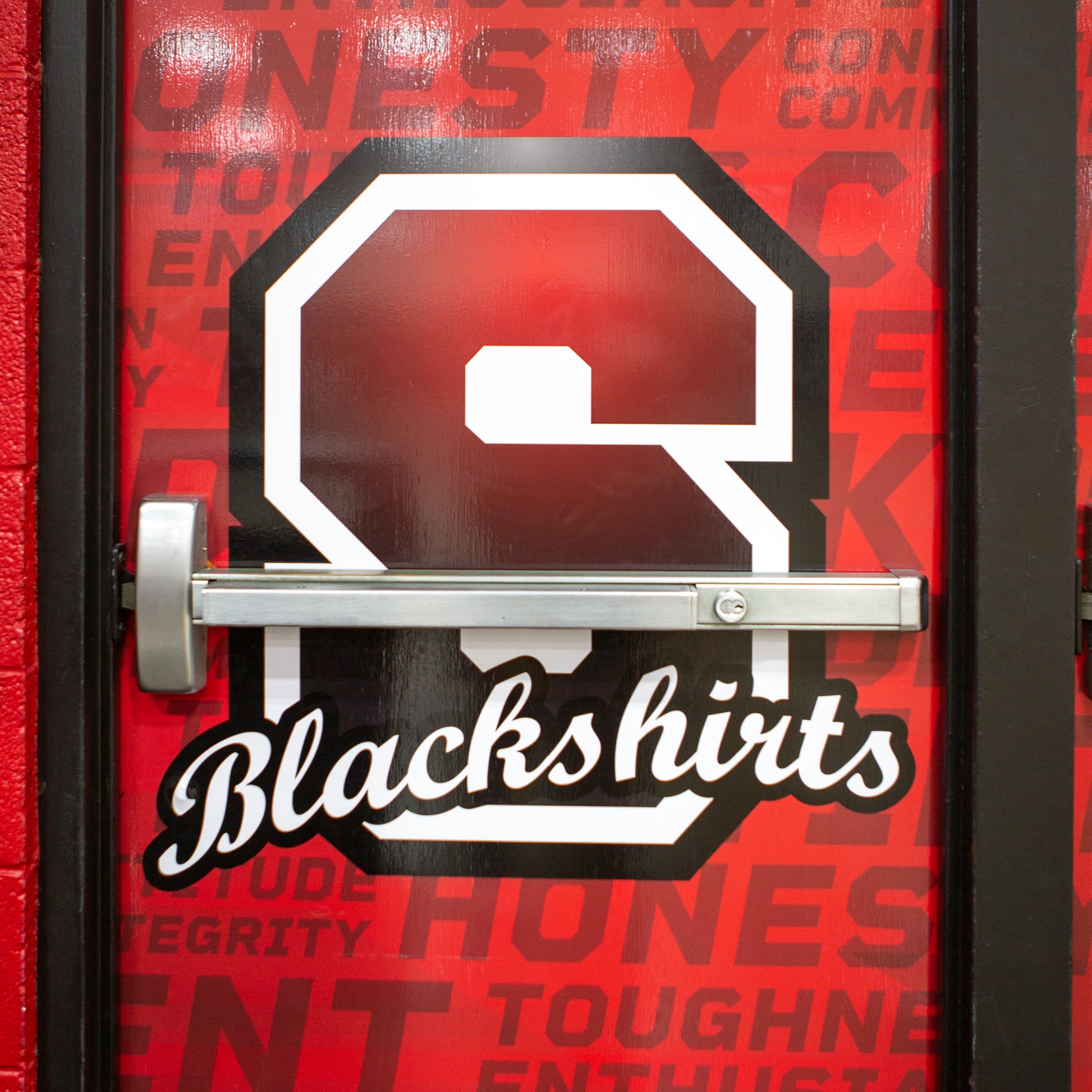 Close up of single door wrap.