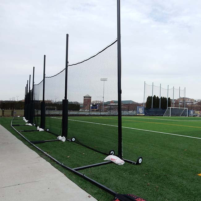 Back-up netting free standing.
