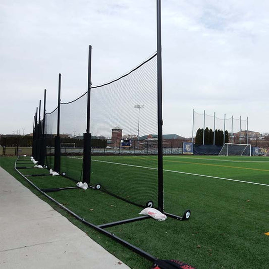 Back-up netting free standing.
