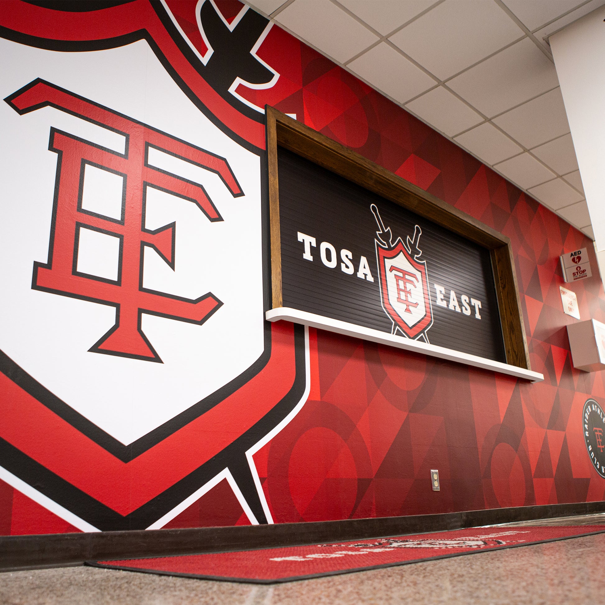 Custom cafeteria wall graphics.