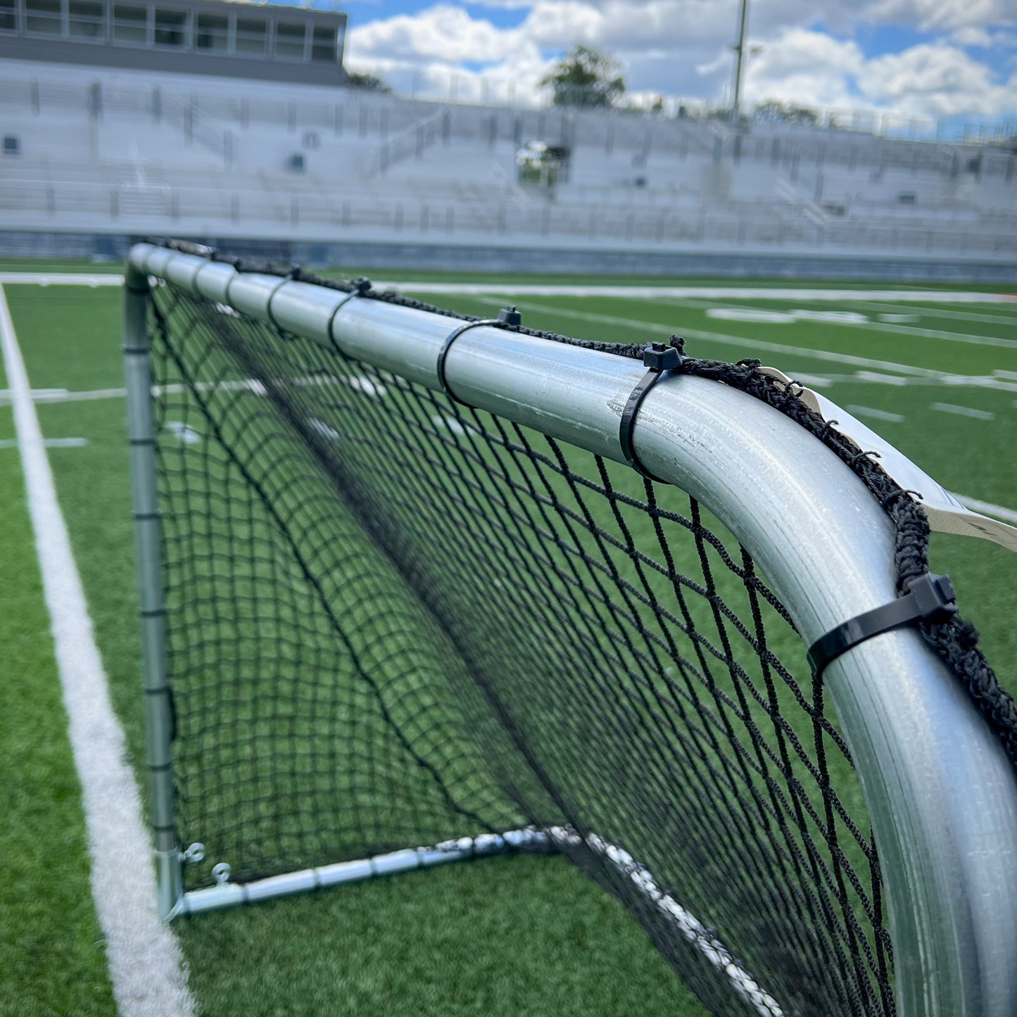 kgstrd464 Budget small sided soccer goal for practice close of zip tie net attachements